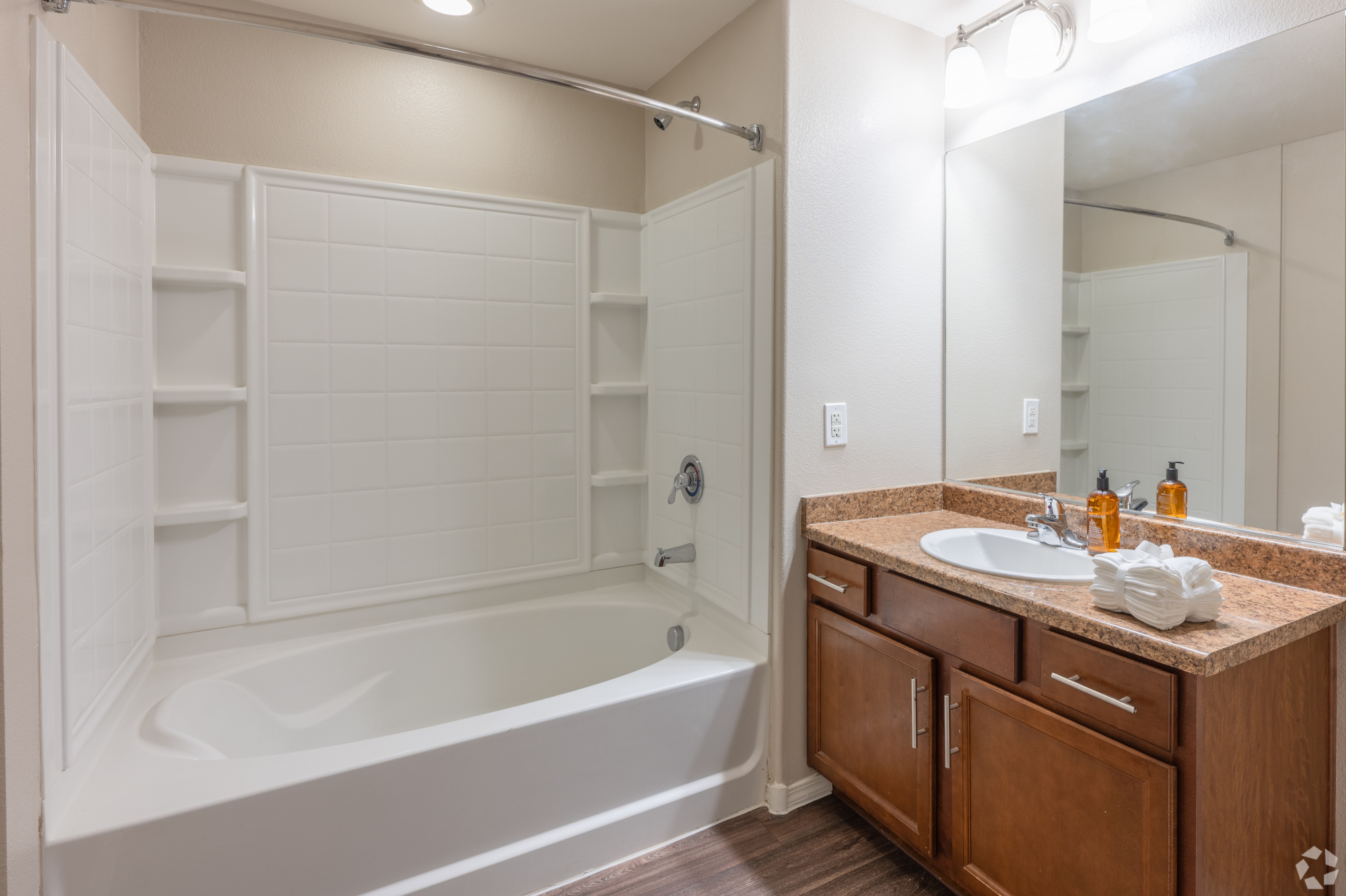 Inspirado Residences, apartment bathroom and tub