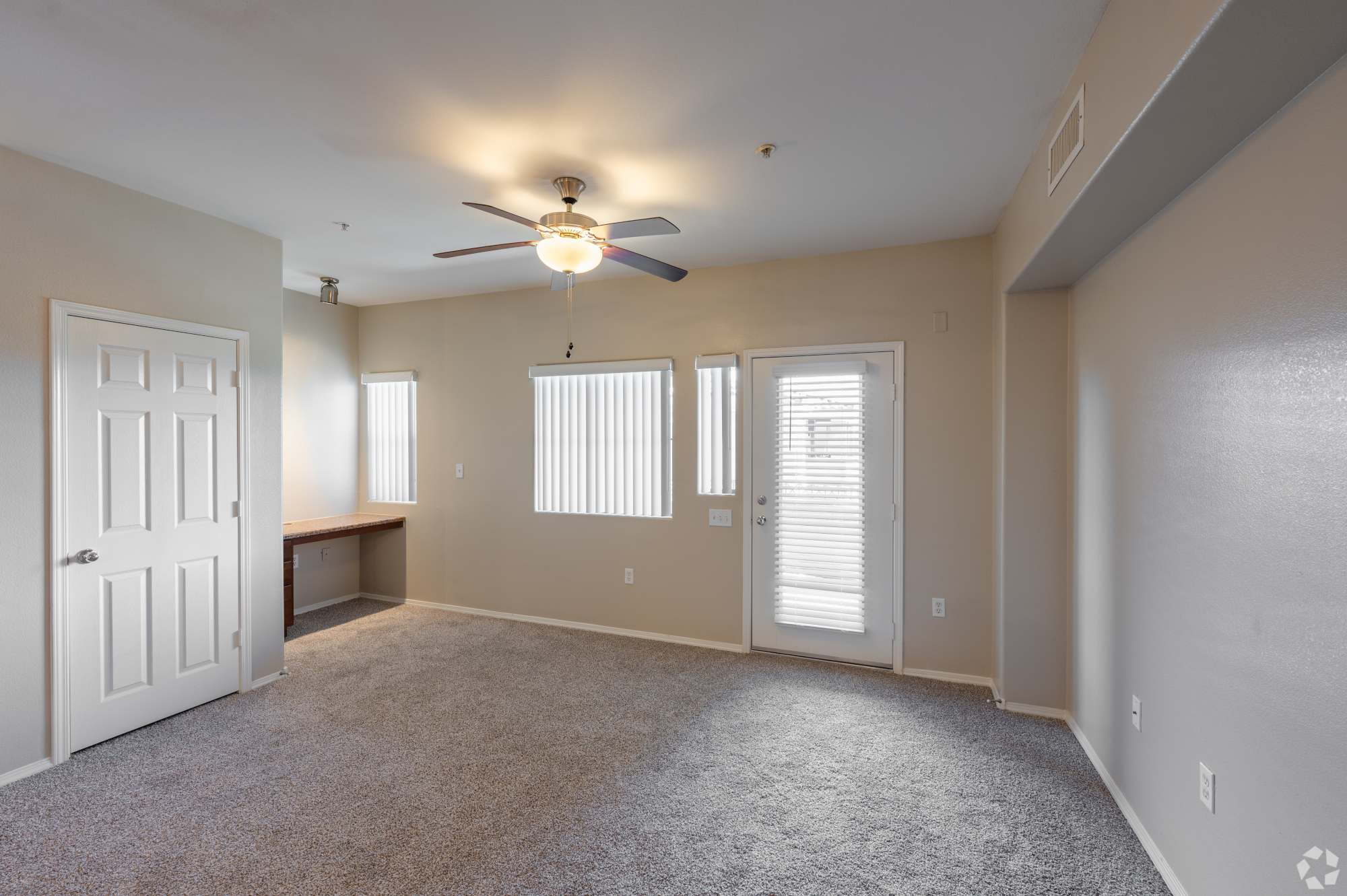 Inspirado Residences, apartment bathroom and tub